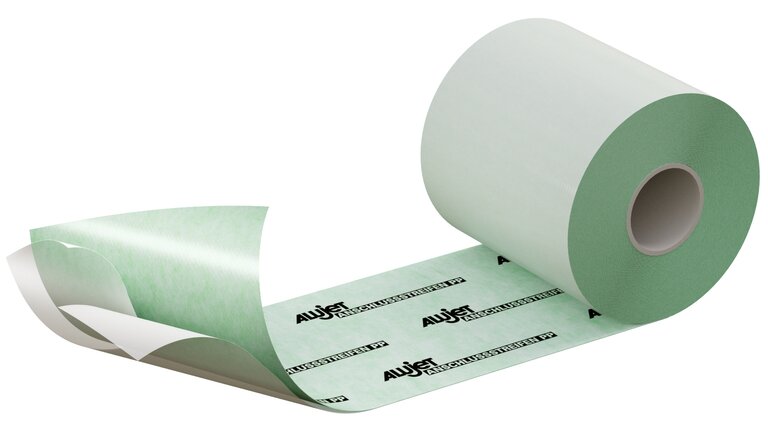 Grünliche Bodenfolie in Rollenform 